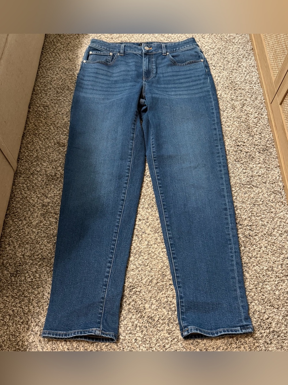 Women’s Talbots everyday relaxed jean size 6